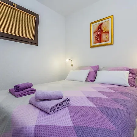 Filip Apartment *